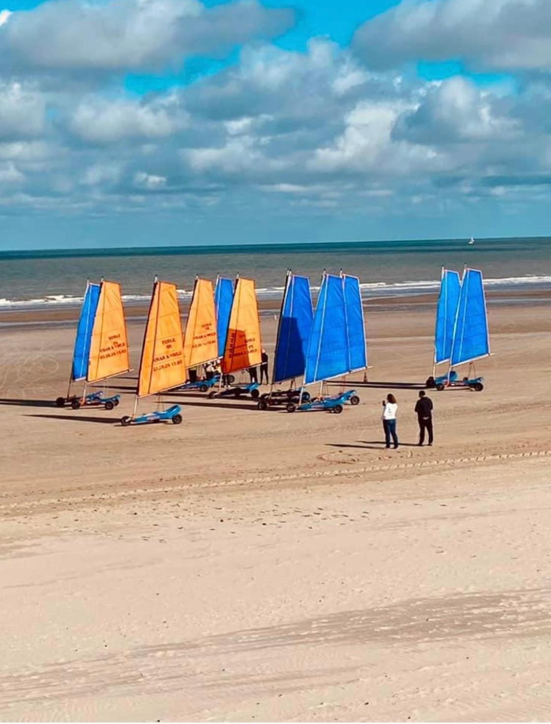 Appartement Sur La Plage De Malo Les Bains Vue Mer Dunkirk Exterior foto